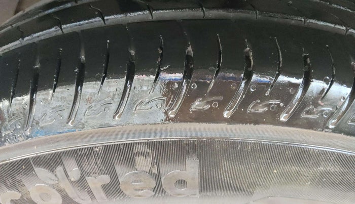 2024 Mahindra XUV 3XO AX5 1.5 Turbo Diesel, Diesel, Manual, 17,287 km, Right Rear Tyre Tread