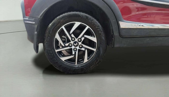 2024 Mahindra XUV 3XO AX5 1.5 Turbo Diesel, Diesel, Manual, 17,287 km, Right Rear Wheel