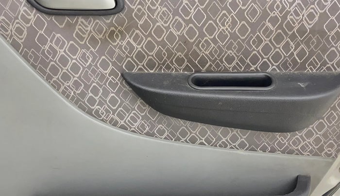 2017 Maruti Alto 800 LXI, Petrol, Manual, 98,021 km, Driver Side Door Panels Control