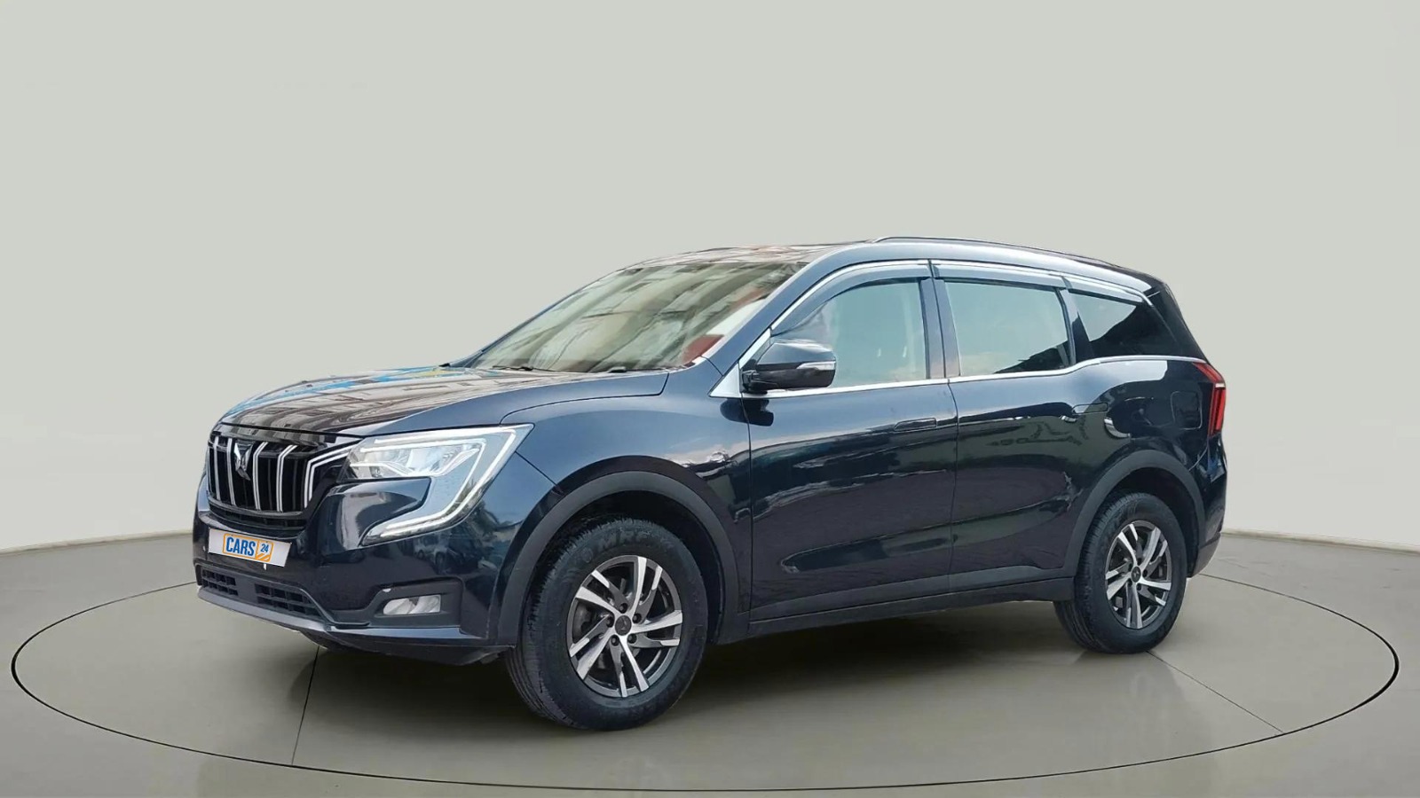 2022 Mahindra XUV700 AX 5 D AT 7 STR, Diesel, Automatic, 39,241 km, Left Front Diagonal