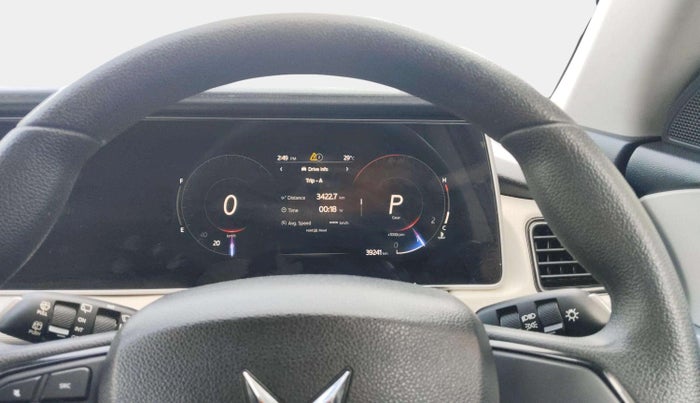 2022 Mahindra XUV700 AX 5 D AT 7 STR, Diesel, Automatic, 39,241 km, Odometer Image