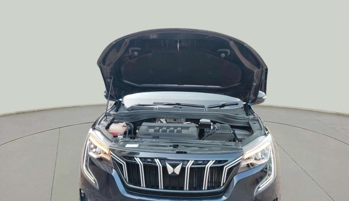 2022 Mahindra XUV700 AX 5 D AT 7 STR, Diesel, Automatic, 39,241 km, Open Bonet