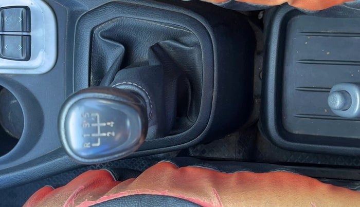 2018 Datsun Redi Go T (O), Petrol, Manual, 49,427 km, Gear Lever