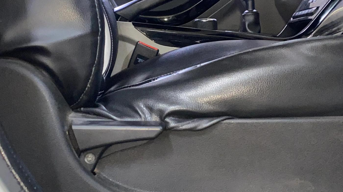 2019 Tata NEXON XM PETROL, Petrol, Manual, 60,650 km, Driver Side Adjustment Panel