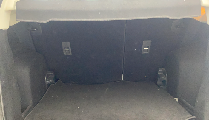 2018 Ford Ecosport TITANIUM + 1.5L DIESEL, Diesel, Manual, 1,32,424 km, Boot Inside