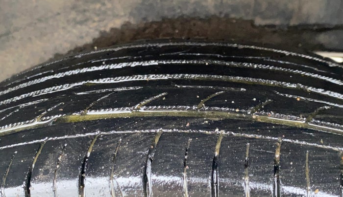 2018 Maruti Wagon R 1.0 VXI, Petrol, Manual, 67,858 km, Left Rear Tyre Tread