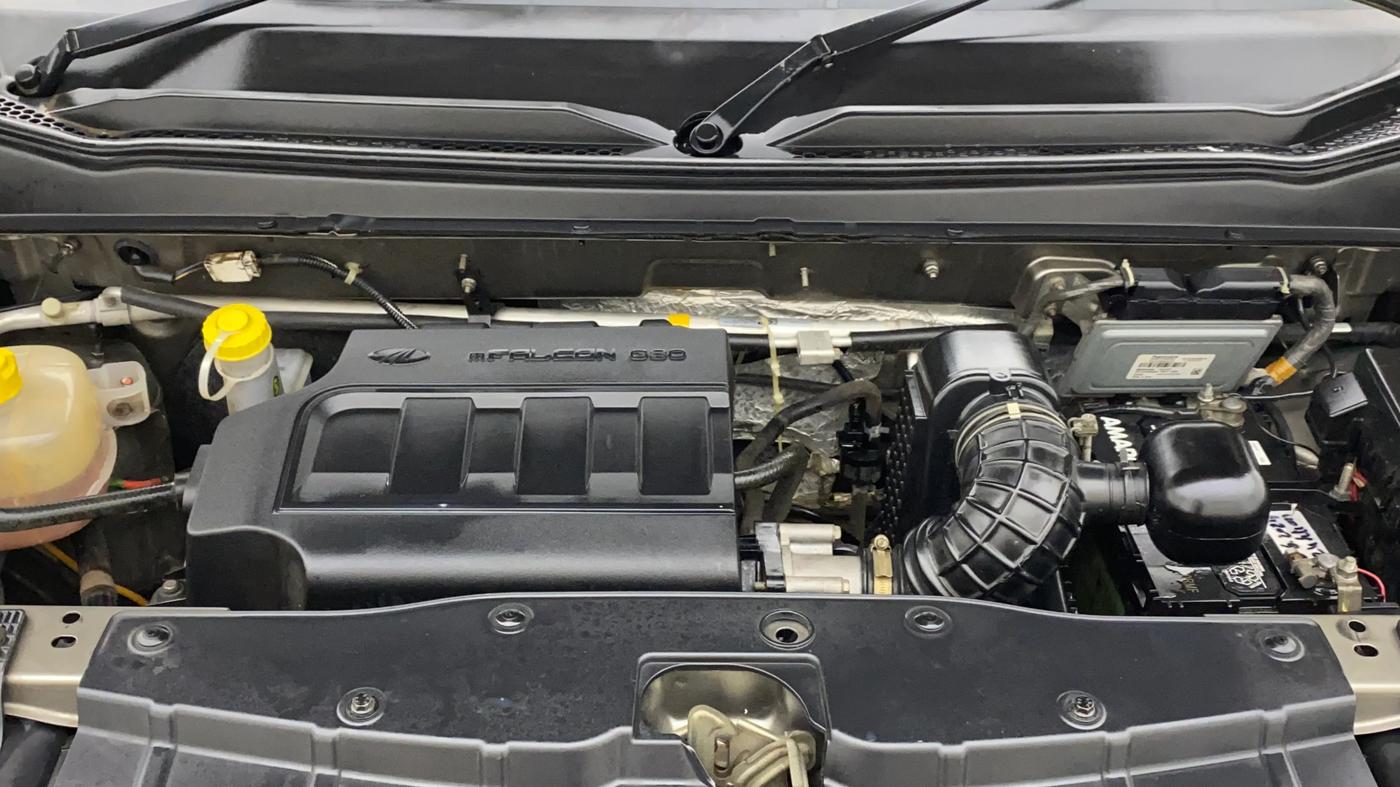 2018 Mahindra KUV 100 NXT K2 P 6 STR, Petrol, Manual, 38,892 km, Engine View