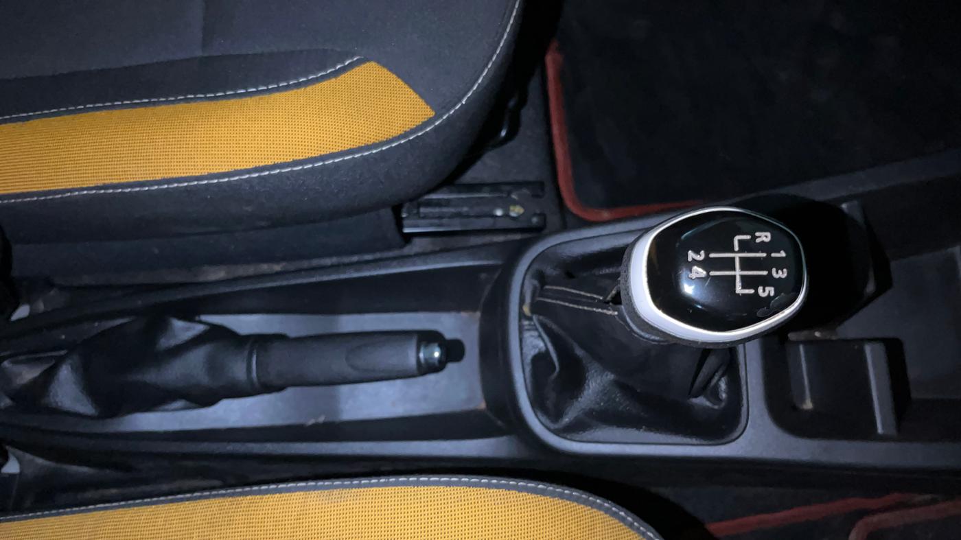 2024 Renault Kwid CLIMBER MT 1.0, Petrol, Manual, 38,289 km, Gear Lever
