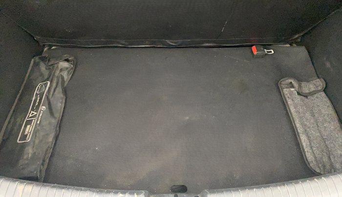 2018 Hyundai Grand i10 SPORTZ (O) AT 1.2 KAPPA VTVT, Petrol, Automatic, 68,964 km, Boot Inside