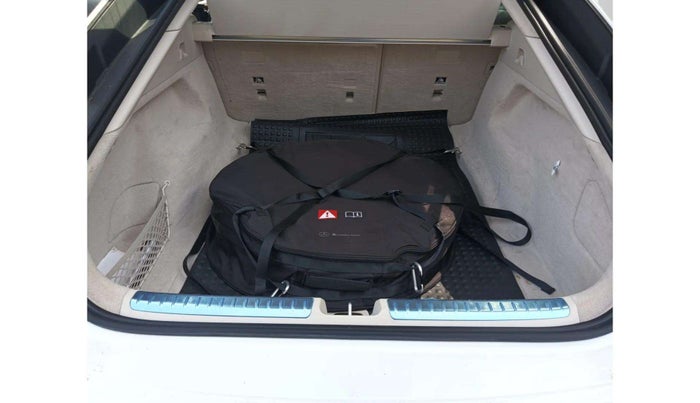 2022 Mercedes Benz EQS 580 4MATIC, Electric, Automatic, 27,862 km, Boot Inside