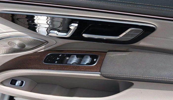2022 Mercedes Benz EQS 580 4MATIC, Electric, Automatic, 27,862 km, Driver Side Door Panels Control