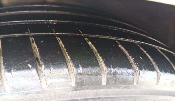 2022 Mercedes Benz EQS 580 4MATIC, Electric, Automatic, 27,862 km, Left Front Tyre Tread