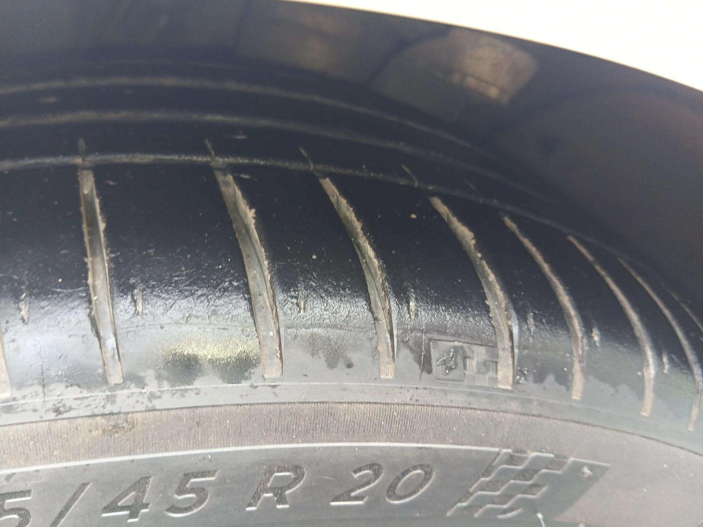 2022 Mercedes Benz EQS 580 4MATIC, Electric, Automatic, 27,862 km, Right Rear Tyre Tread