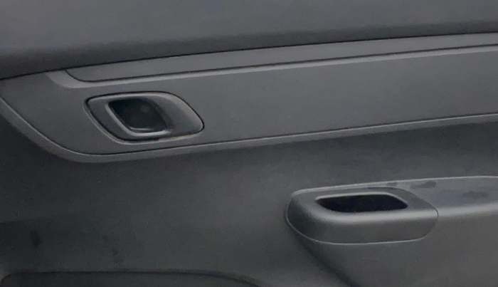 2021 Renault Kwid RXL, Petrol, Manual, 34,251 km, Driver Side Door Panels Control