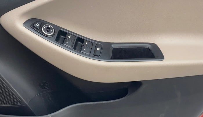 2016 Hyundai Elite i20 ASTA 1.2 (O), Petrol, Manual, 59,221 km, Driver Side Door Panels Control