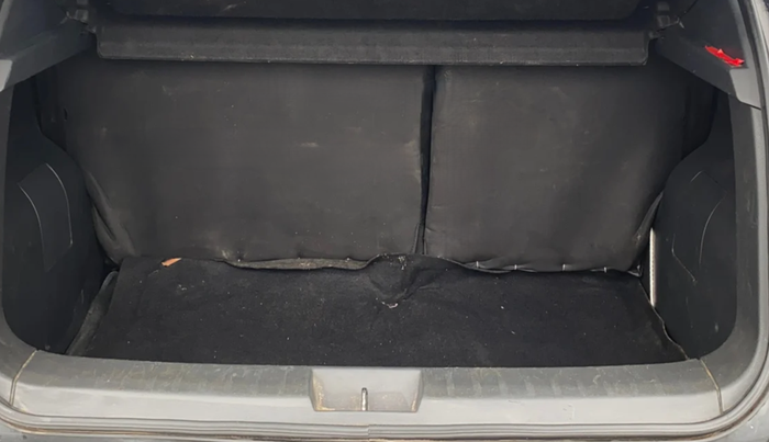 2022 Nissan MAGNITE XV MT, Petrol, Manual, 96,081 km, Boot Inside