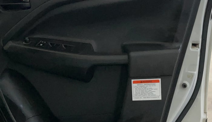 2023 Maruti BREZZA LXI S- CNG, CNG, Manual, 57,276 km, Driver Side Door Panels Control