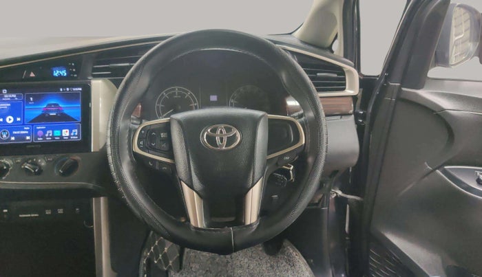 2021 Toyota Innova Crysta 2.4 GX AT 7 STR, Diesel, Automatic, 1,18,668 km, Steering Wheel Close Up