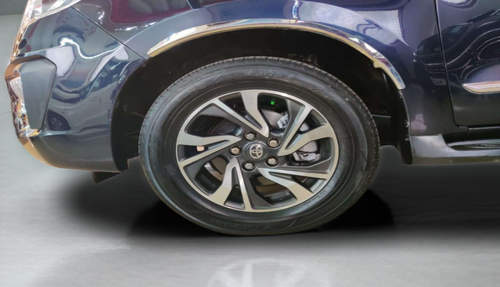 2021 Toyota Innova Crysta 2.4 GX AT 7 STR, Diesel, Automatic, 1,18,668 km, Left Front Wheel