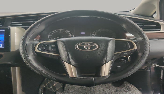 2021 Toyota Innova Crysta 2.4 GX AT 7 STR, Diesel, Automatic, 1,18,686 km, Steering Wheel Close Up