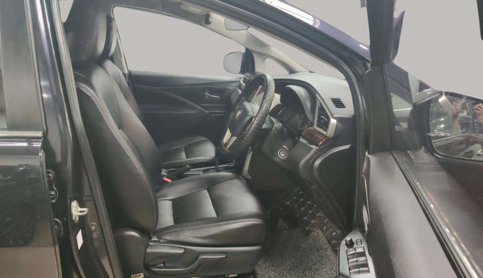 2021 Toyota Innova Crysta 2.4 GX AT 7 STR, Diesel, Automatic, 1,18,668 km, Right Side Front Door Cabin