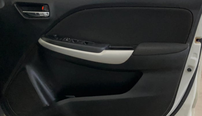 2017 Maruti Baleno DELTA PETROL 1.2, Petrol, Manual, 85,074 km, Driver Side Door Panels Control