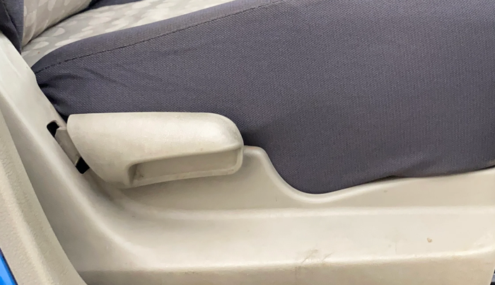 2015 Maruti Celerio VXI, Petrol, Manual, 1,45,859 km, Driver Side Adjustment Panel