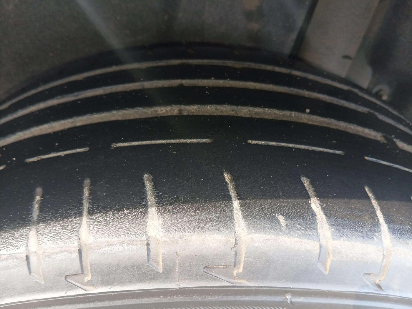 2020 Mercedes Benz C Class C 200 Progressive, Petrol, Automatic, 32,500 km, Right Rear Tyre Tread