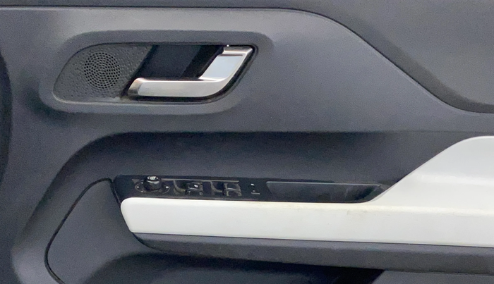 2023 Tata PUNCH CREATIVE  AMT, Petrol, Automatic, 37,844 km, Driver Side Door Panels Control