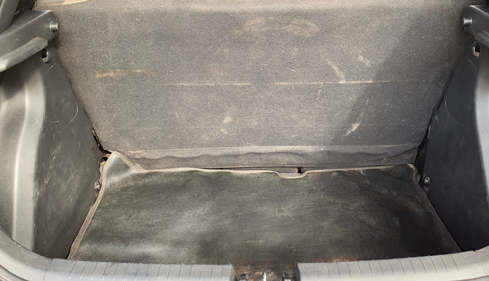 2020 Hyundai Elite i20 MAGNA PLUS 1.2, Petrol, Manual, 26,988 km, Boot Inside