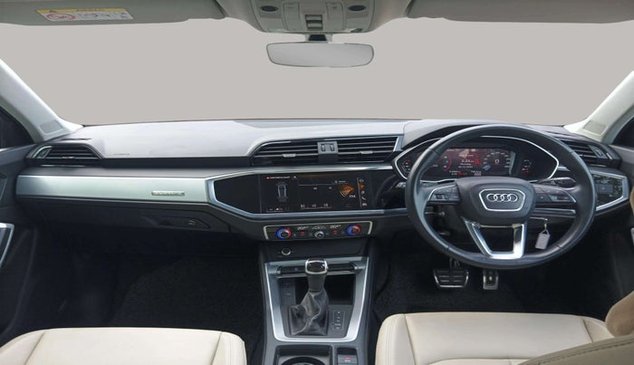 2023 Audi Q3 PREMIUM PLUS 40 TFSI, Petrol, Automatic, 31,678 km, Dashboard