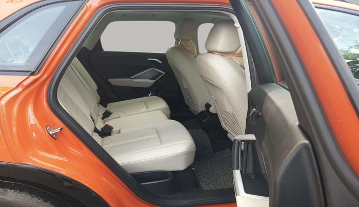 2023 Audi Q3 PREMIUM PLUS 40 TFSI, Petrol, Automatic, 31,678 km, Right Side Rear Door Cabin