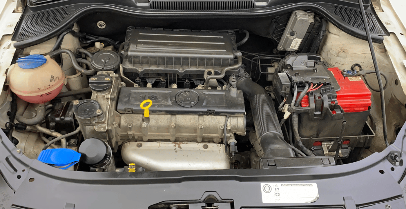 2014 Skoda Rapid ELEGANCE 1.6 MPI AT, Petrol, Automatic, 62,543 km, Engine View