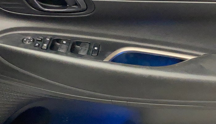 2022 Hyundai NEW I20 ASTA (O) 1.0 TURBO GDI DCT, Petrol, Automatic, 41,669 km, Driver Side Door Panels Control