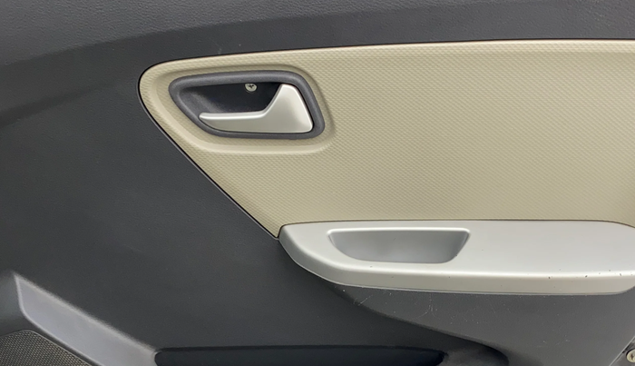 2018 Maruti Alto K10 VXI (O) AMT, Petrol, Automatic, 25,945 km, Driver Side Door Panels Control