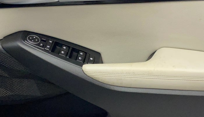 2020 KIA SELTOS HTX 1.5 PETROL, Petrol, Manual, 66,288 km, Driver Side Door Panels Control