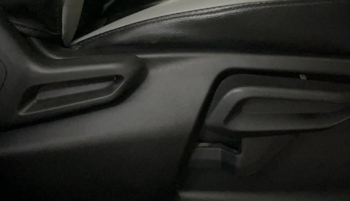 2021 Tata NEXON XZ PLUS PETROL SUNROOF, Petrol, Manual, 66,842 km, Driver Side Adjustment Panel