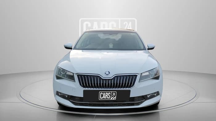 2019 Skoda Superb L&K 2.0 TDI AT, Diesel, Automatic, 85,812 km, Front