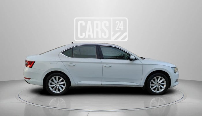 2019 Skoda Superb L&K 2.0 TDI AT, Diesel, Automatic, 85,812 km, Right Side View