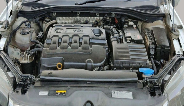 2019 Skoda Superb L&K 2.0 TDI AT, Diesel, Automatic, 85,812 km, Engine View
