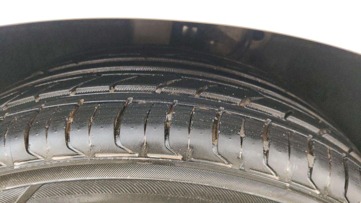 2019 Skoda Superb L&K 2.0 TDI AT, Diesel, Automatic, 85,812 km, Left Rear Tyre Tread