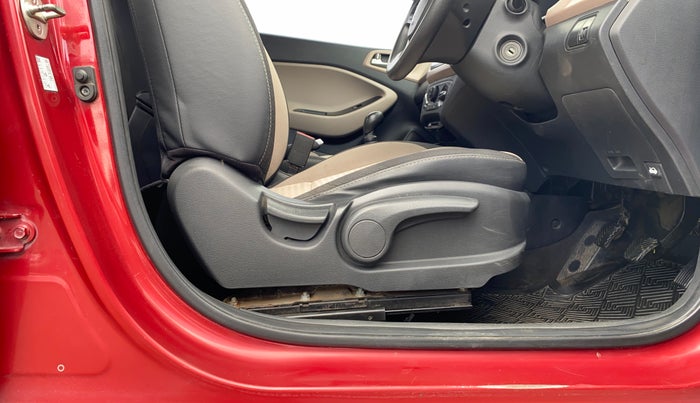 2020 Hyundai Elite i20 SPORTZ PLUS 1.2, Petrol, Manual, 88,431 km, Driver Side Adjustment Panel