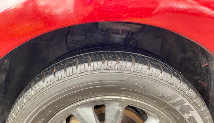 2020 Hyundai Elite i20 SPORTZ PLUS 1.2, Petrol, Manual, 88,431 km, Left Front Tyre Tread