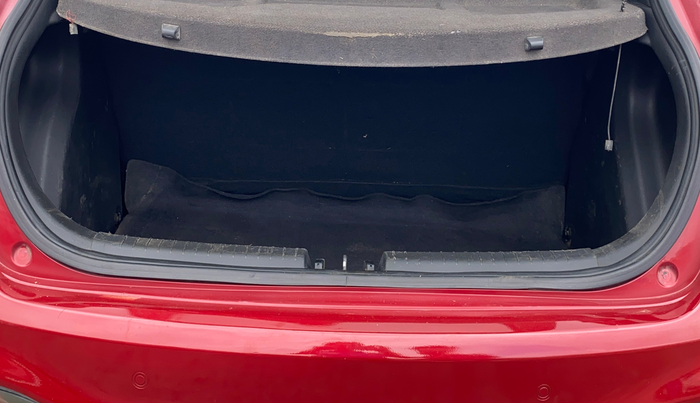 2020 Hyundai Elite i20 SPORTZ PLUS 1.2, Petrol, Manual, 88,431 km, Boot Inside