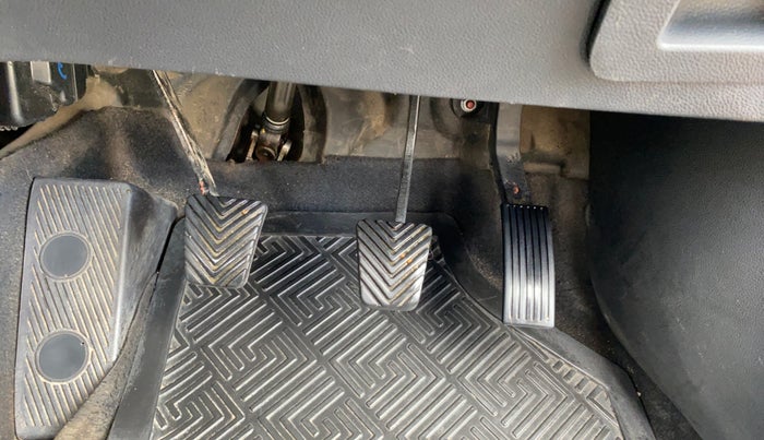 2020 Hyundai Elite i20 SPORTZ PLUS 1.2, Petrol, Manual, 88,431 km, Pedals