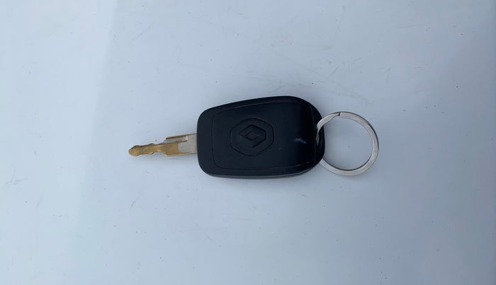 2018 Renault Kwid RXL, Petrol, Manual, 99,017 km, Key Close Up