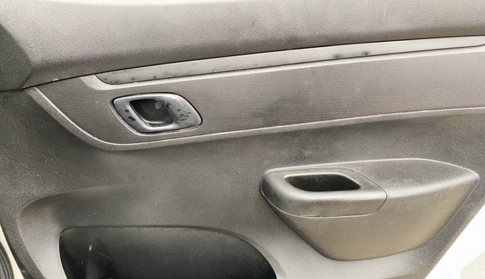 2018 Renault Kwid RXL, Petrol, Manual, 99,017 km, Driver Side Door Panels Control