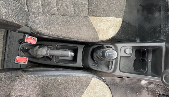 2018 Renault Kwid RXL, Petrol, Manual, 99,017 km, Gear Lever