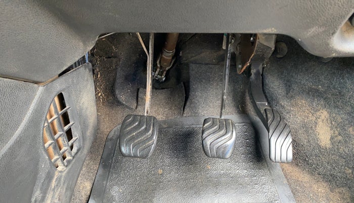 2018 Renault Kwid RXL, Petrol, Manual, 99,017 km, Pedals