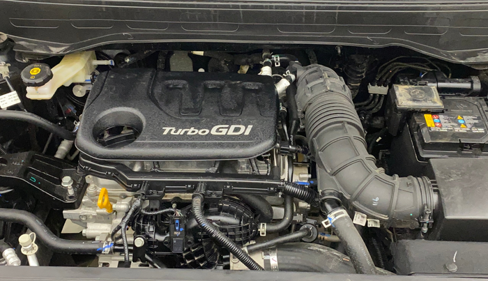 2024 Hyundai VENUE SX (O) 1.0 TURBO DCT DUAL TONE, Petrol, Automatic, 16,890 km, Engine View